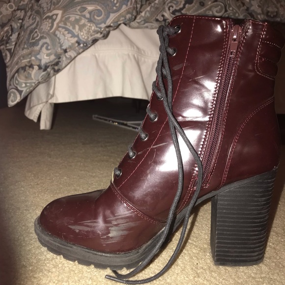 Boots - Picture 2 of 5